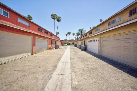 11 Eastridge Ln, Carson, CA 90745 photo 3
