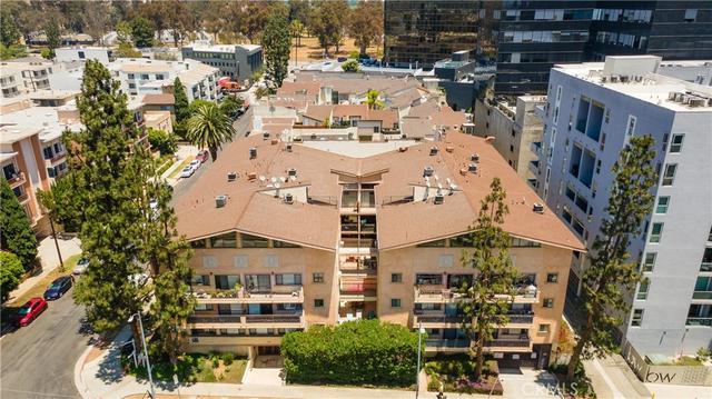 1154 S Barrington Ave #213, Los Angeles, CA 90049