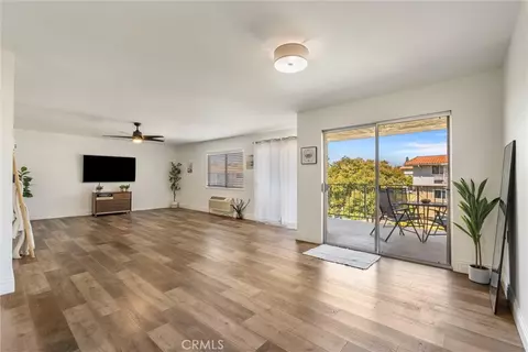 2389 Via Mariposa W #2A, Laguna Woods, CA 92637