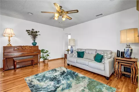 426 E 219th, Carson, CA 90745 photo 4