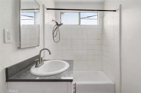 Bath - 1024 W Reeve, Compton, CA 90220 photo 10 of 10