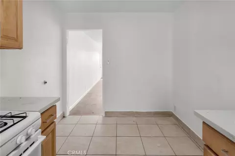 Entry Way - 1024 W Reeve, Compton, CA 90220 photo 3 of 8