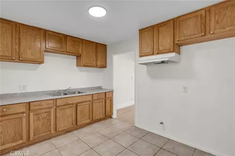 Entry Way - 1024 W Reeve, Compton, CA 90220 photo 1 of 8