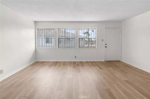 Living - 1024 W Reeve, Compton, CA 90220 photo 12 of 17