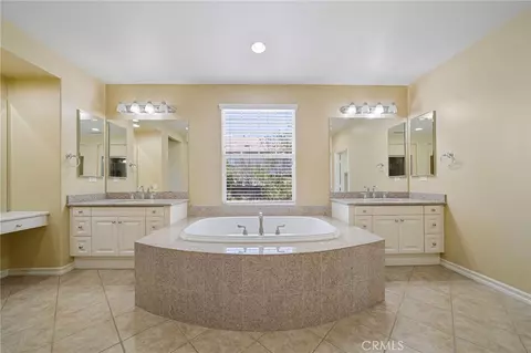 Bath - 2035 Northam, Fullerton, CA 92833 photo 2 of 3