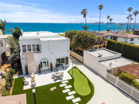 Exterior - 2747 E Ocean Blvd, Long Beach, CA 90803 photo 1 of 13