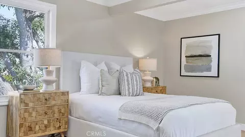 Bedroom - 2747 E Ocean Blvd, Long Beach, CA 90803 photo 4 of 7