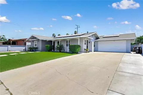 6831 Park Ave, Rialto, CA 92376