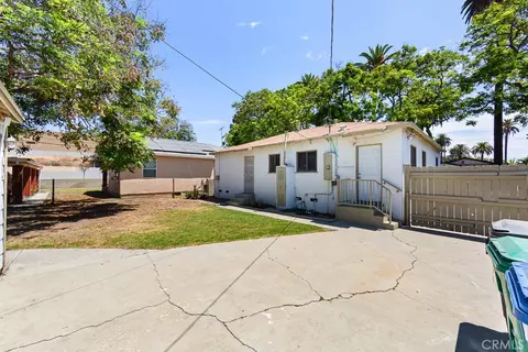 Exterior - 6675 Lime, Long Beach, CA 90805 photo 4 of 10