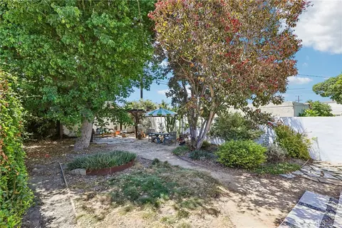 Exterior - 2881 Eucalyptus, Long Beach, CA 90806 photo 3 of 15