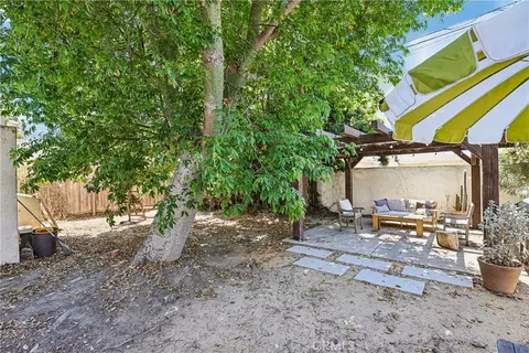 Exterior - 2881 Eucalyptus, Long Beach, CA 90806 photo 12 of 15