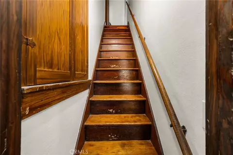 Entry Way - 323 E Bixby, Long Beach, CA 90807 photo 4 of 4