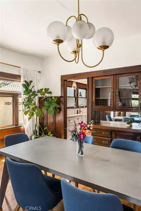 Dining - 323 E Bixby, Long Beach, CA 90807 photo 7 of 7