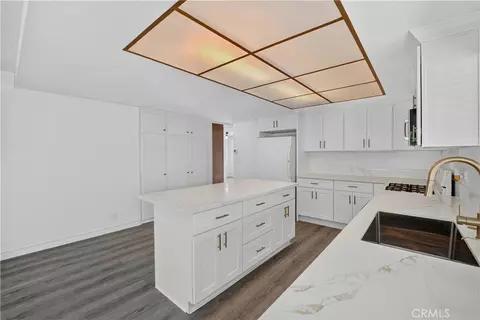 Kitchen - 2035 E Orangeview Ln, Orange, CA 92867 photo 7 of 9
