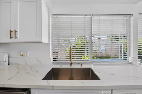 Kitchen - 2035 E Orangeview Ln, Orange, CA 92867 photo 8 of 9