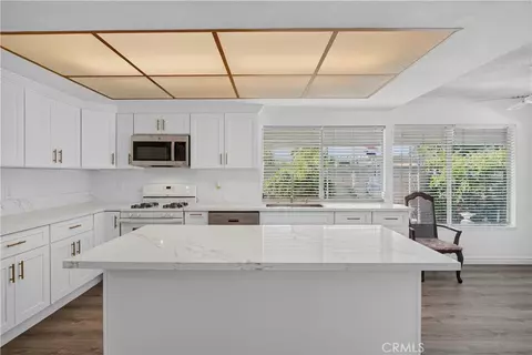 Kitchen - 2035 E Orangeview Ln, Orange, CA 92867 photo 2 of 9