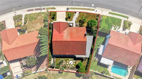 View/Area - 2035 E Orangeview Ln, Orange, CA 92867 photo 4 of 10