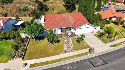 View/Area - 2035 E Orangeview Ln, Orange, CA 92867 photo 3 of 10