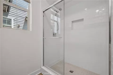 Bath - 12310 Sandy Ct, Whittier, CA 90602 photo 2 of 7