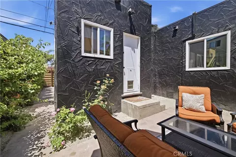 Exterior - 2245 Pine Ave, Long Beach, CA 90806 photo 10 of 13