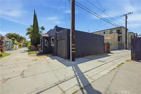 Exterior - 2245 Pine Ave, Long Beach, CA 90806 photo 11 of 13