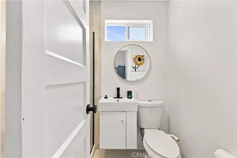 Bath - 2245 Pine Ave, Long Beach, CA 90806 photo 7 of 7