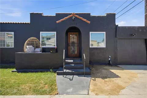 Exterior - 2245 Pine Ave, Long Beach, CA 90806 photo 13 of 13