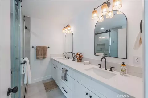 Bath - 1182 Sunnyhills, Brea, CA 92821 photo 1 of 2