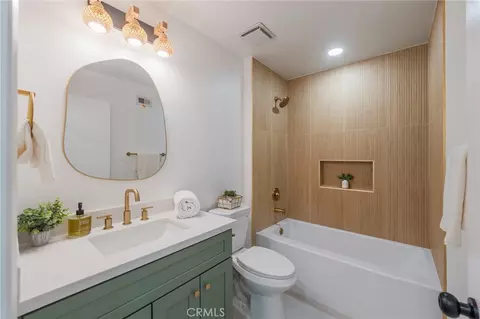 Bath - 1182 Sunnyhills, Brea, CA 92821 photo 2 of 2