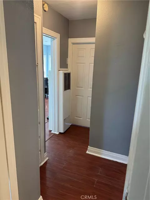 Entry Way - 940 W Magnolia, Compton, CA 90220 photo 2 of 2