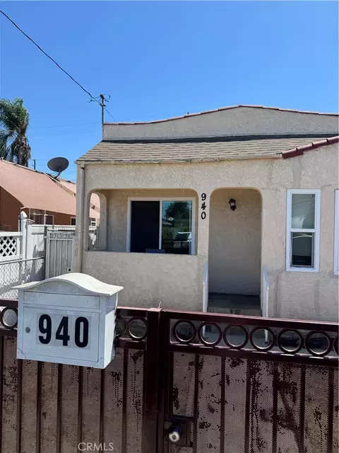Exterior - 940 W Magnolia, Compton, CA 90220 photo 2 of 7