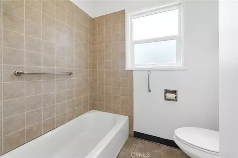 Bath - 1136 E 71st, Long Beach, CA 90805 photo 2 of 2