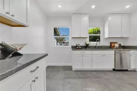Kitchen - 1136 E 71st, Long Beach, CA 90805 photo 4 of 4