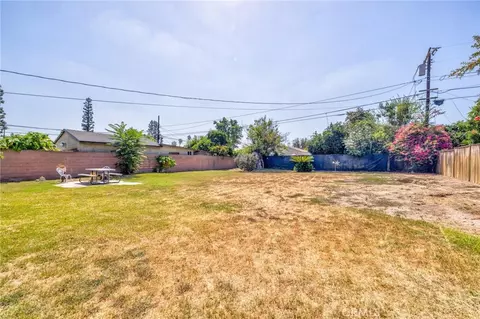 Exterior - 1136 E 71st, Long Beach, CA 90805 photo 7 of 11