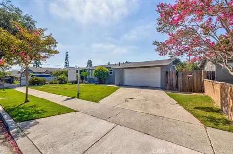 Exterior - 1136 E 71st, Long Beach, CA 90805 photo 3 of 11