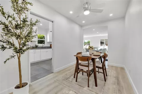 Dining - 1136 E 71st, Long Beach, CA 90805 photo 3 of 4