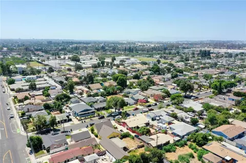 View/Area - 1136 E 71st, Long Beach, CA 90805 photo 5 of 5