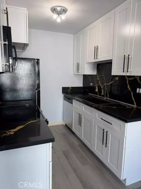 Kitchen - 375 Atlantic #407, Long Beach, CA 90802 photo 7 of 7