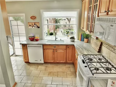 Kitchen - 7002 E Peabody, Long Beach, CA 90808 photo 2 of 4
