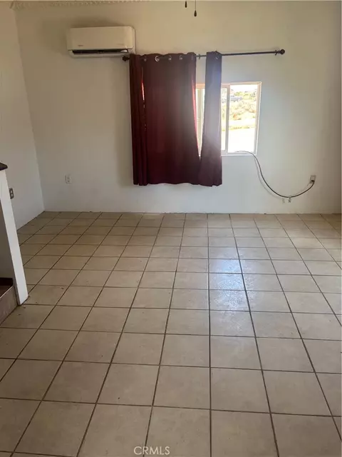 8180 Ailanthus St, Phelan, CA 92371 photo 5