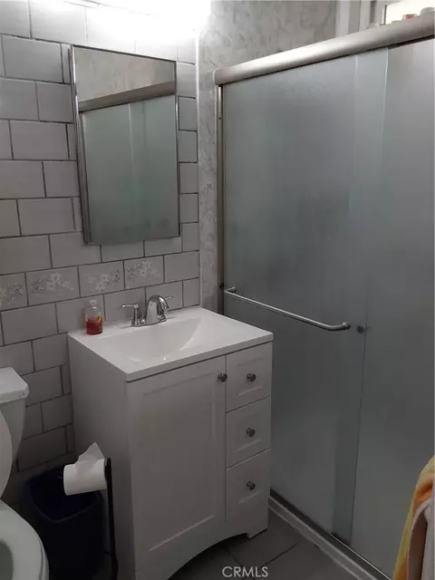 Bath - 619 Marin, Ontario, CA 91764 photo 3 of 4