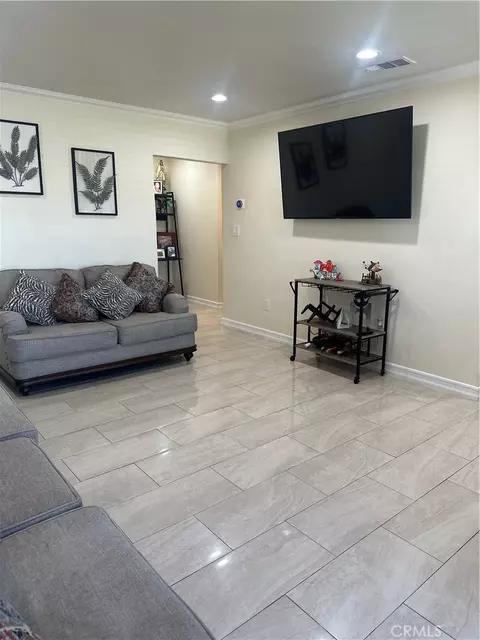 Living - 940 Park Ave, Perris, CA 92570 photo 1 of 1