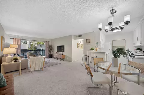 576 N Bellflower #320, Long Beach, CA 90814