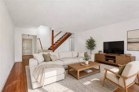 Living - 3672 Hackett, Long Beach, CA 90808 photo 1 of 4