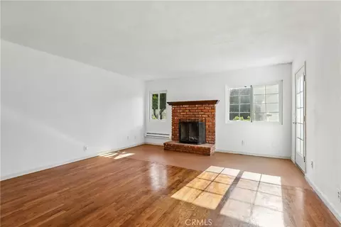 Living - 3672 Hackett, Long Beach, CA 90808 photo 2 of 4