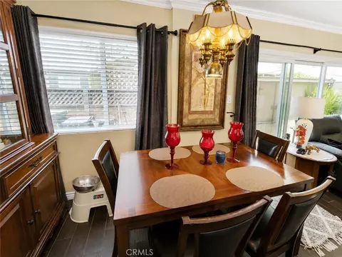 Dining - 1805 E 6th, Long Beach, CA 90802 photo 3 of 3