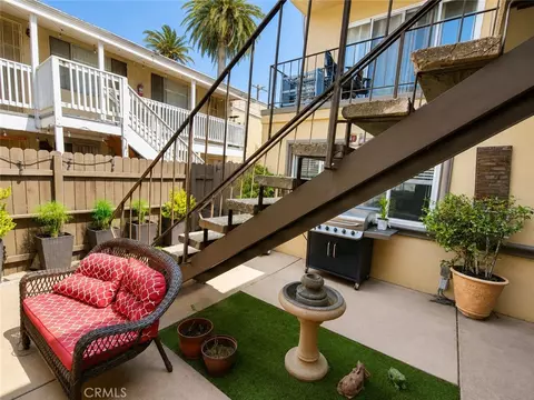 Exterior - 1805 E 6th, Long Beach, CA 90802 photo 4 of 5