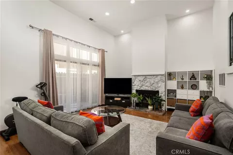 Living - 320 W 220th UNIT 4, Carson, CA 90745 photo 2 of 3
