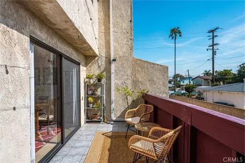 Exterior - 320 W 220th UNIT 4, Carson, CA 90745 photo 7 of 9