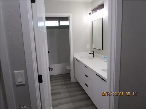 Bath - 15029 Temecula, Apple Valley, CA 92307 photo 4 of 4